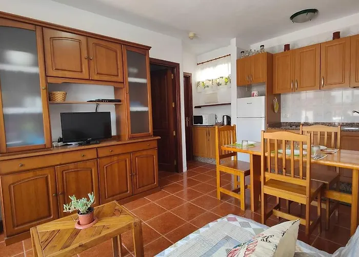 Sweet Flat With Private Patio Dunasol